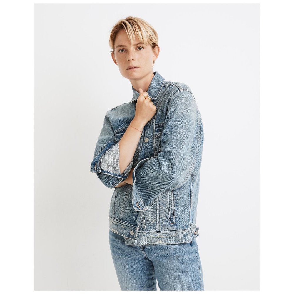 Madewell The Oversized Trucker Jean Jacket in Akenside Wash